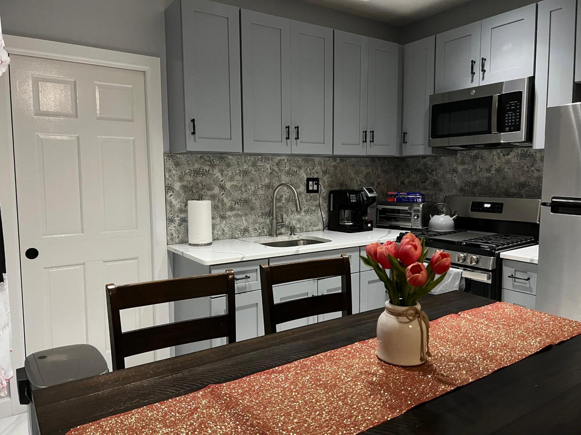 3 Bedrooms In 2Nd Floor Modern Brooklyn Home, Close To J Train 뉴욕 외부 사진